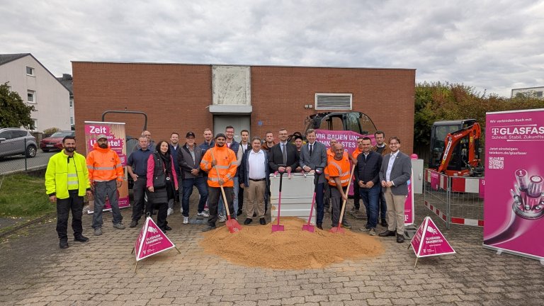Spatenstich Glasfaserausbau Konradsreuth